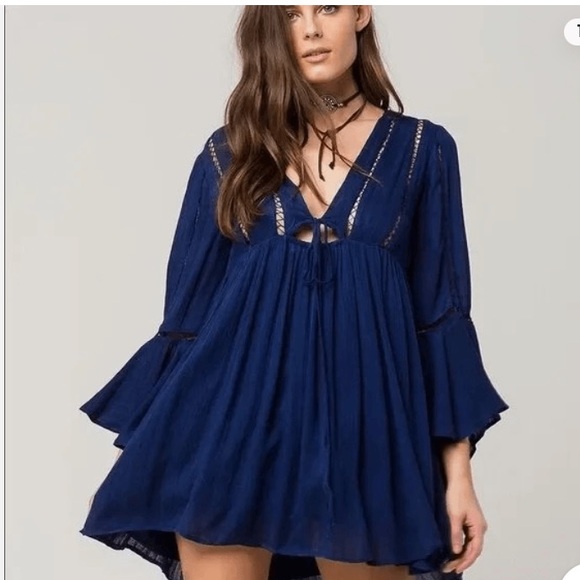 Free People Dresses & Skirts - RARE Free People Blue Bohemian hippie flowy Mini beach Dress XS